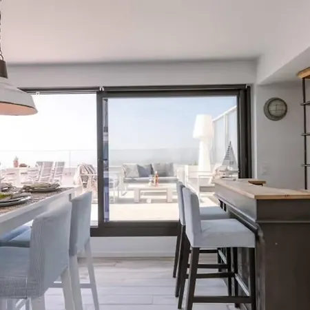 Zeezicht Penthouse Met Groot Terras *
