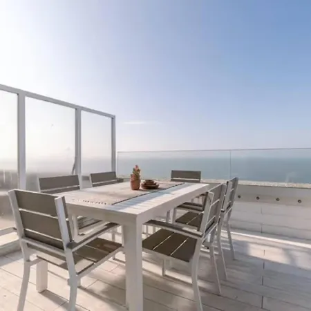 Daire Zeezicht Penthouse Met Groot Terras